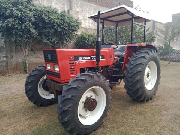 NH 7056 4wd Tractor